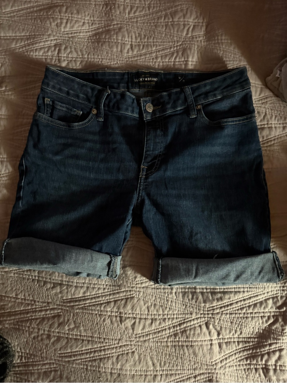 Lucky Brand Indigo Rolled Cuff Women's Denim Bermudas